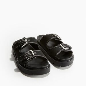 Black Chunky Sandal (like new)